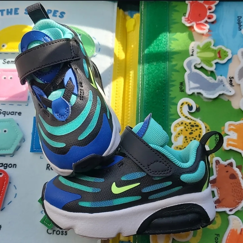 Nike Air Max Exosense "Black Hyper Turquoise"